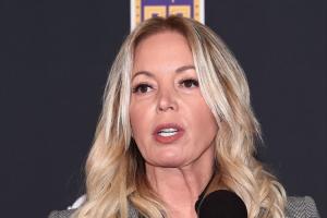 经纬nba直播免费高清在线直播_经纬nba直播免费高清在线在线直播_免费观看经纬nba直播免费高清在线直播