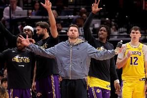 nba直播免费高清无插件直播球迷网直播_nba直播免费高清无插件直播球迷网在线直播_免费观看nba直播免费高清无插件直播球迷网直播